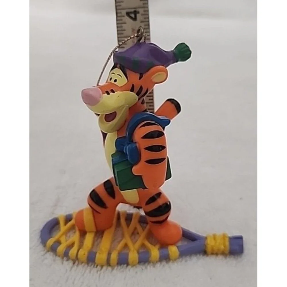 Ornament Cake Topper Disney Winnie The Pooh Tigger Snowshoe Christmas Tree VTG